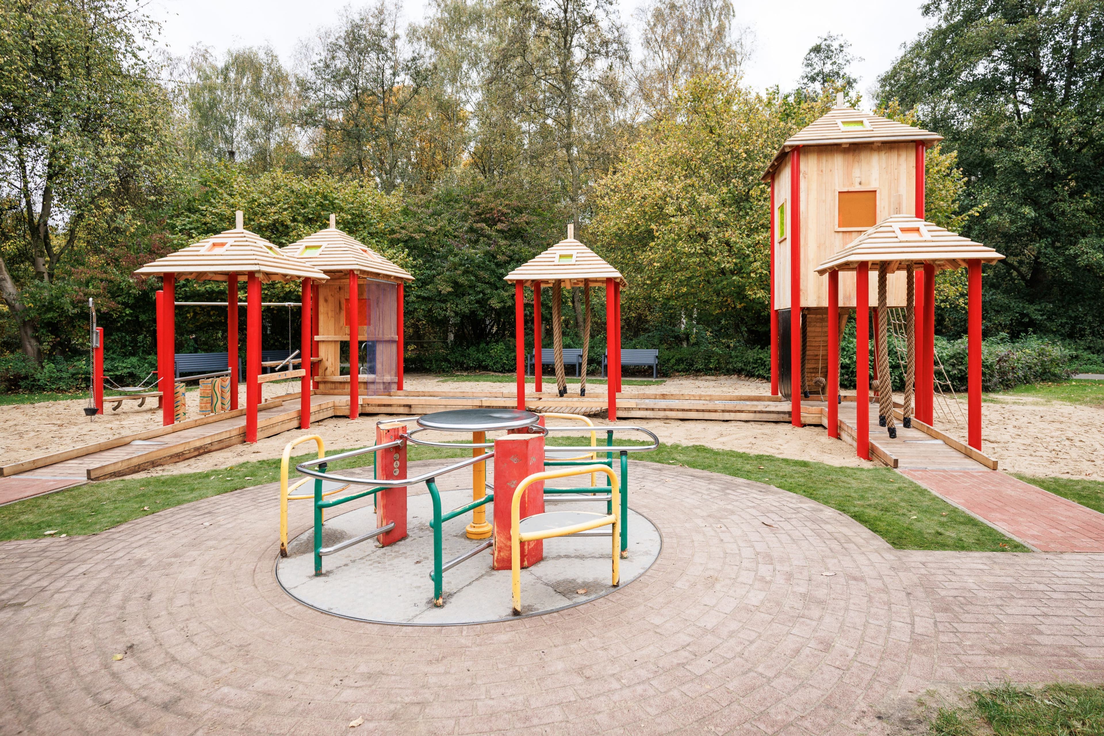Neuer inklusive Spielplatz in Norderstedt eröffnet