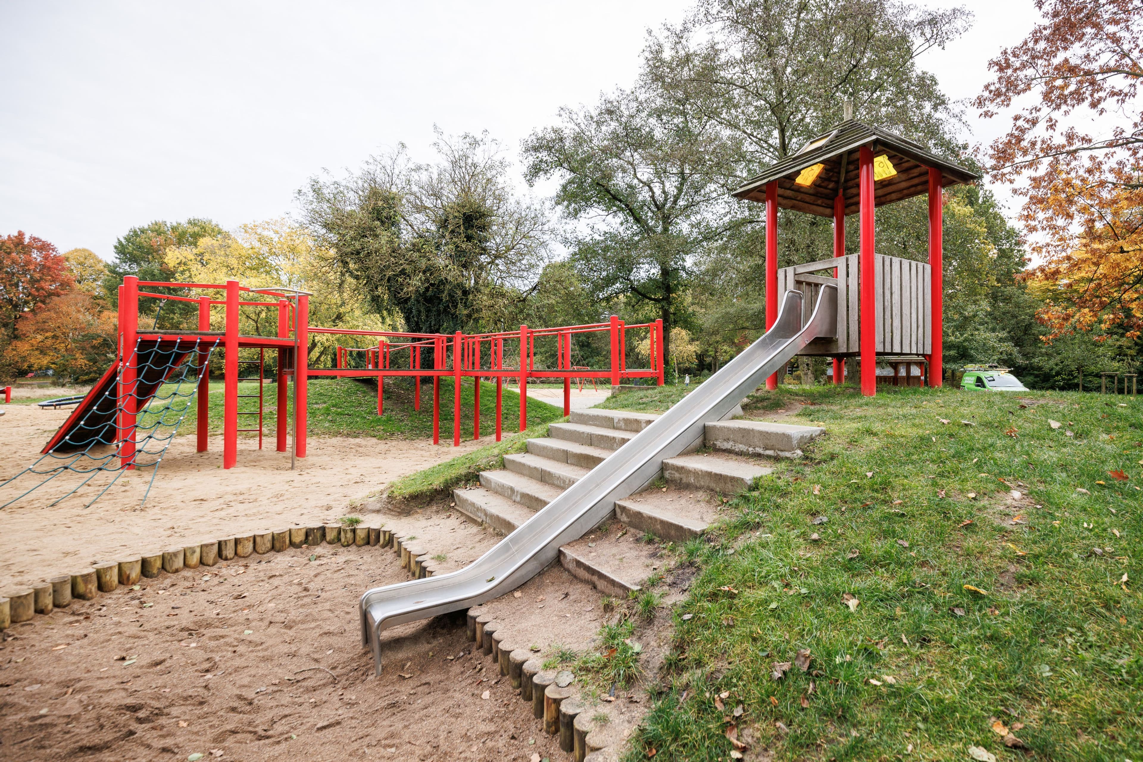 Neuer inklusive Spielplatz in Norderstedt eröffnet