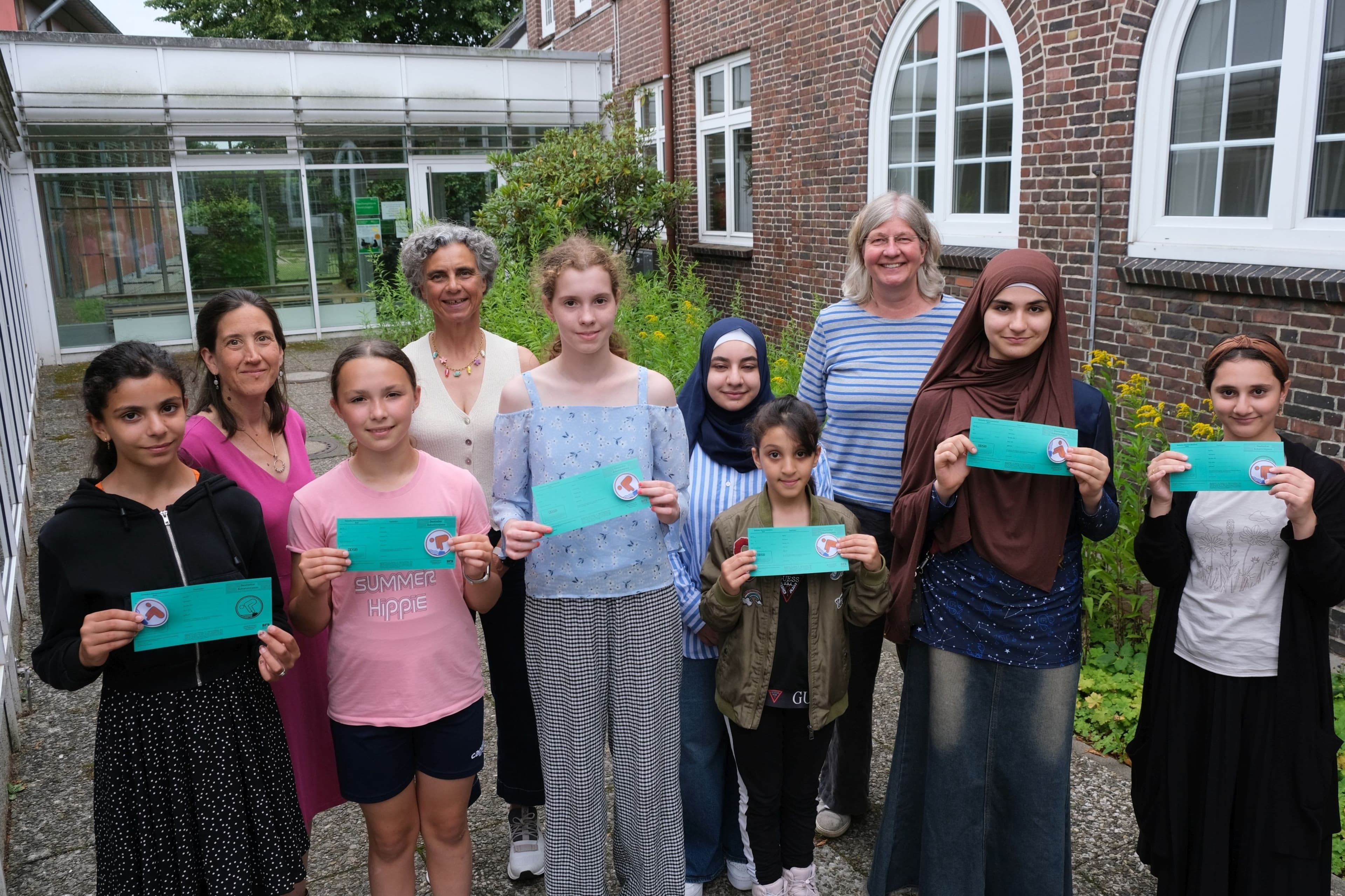 Schwimmkurs stärkt Mädchen in Norderstedt