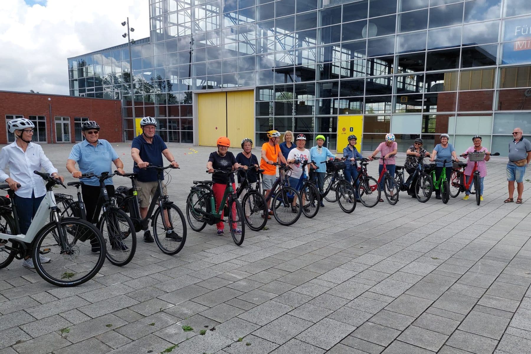 Sicher unterwegs auf zwei Rädern – Pedelec-Training in Husum